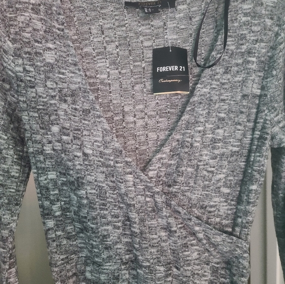 Forever 21 Contemporary Heather Gray Knit Dress MIDI Long V Neck Long Sleeve L - Picture 4 of 10